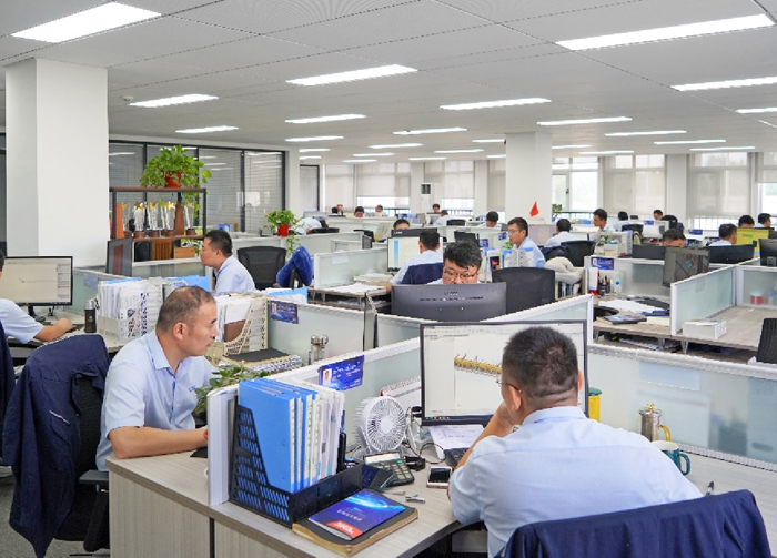 F&E-Zentrum des Solartrackers